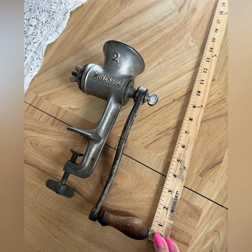 Vintage Meat Grinder Universal No. 2 Food Hand Crank Made In USA